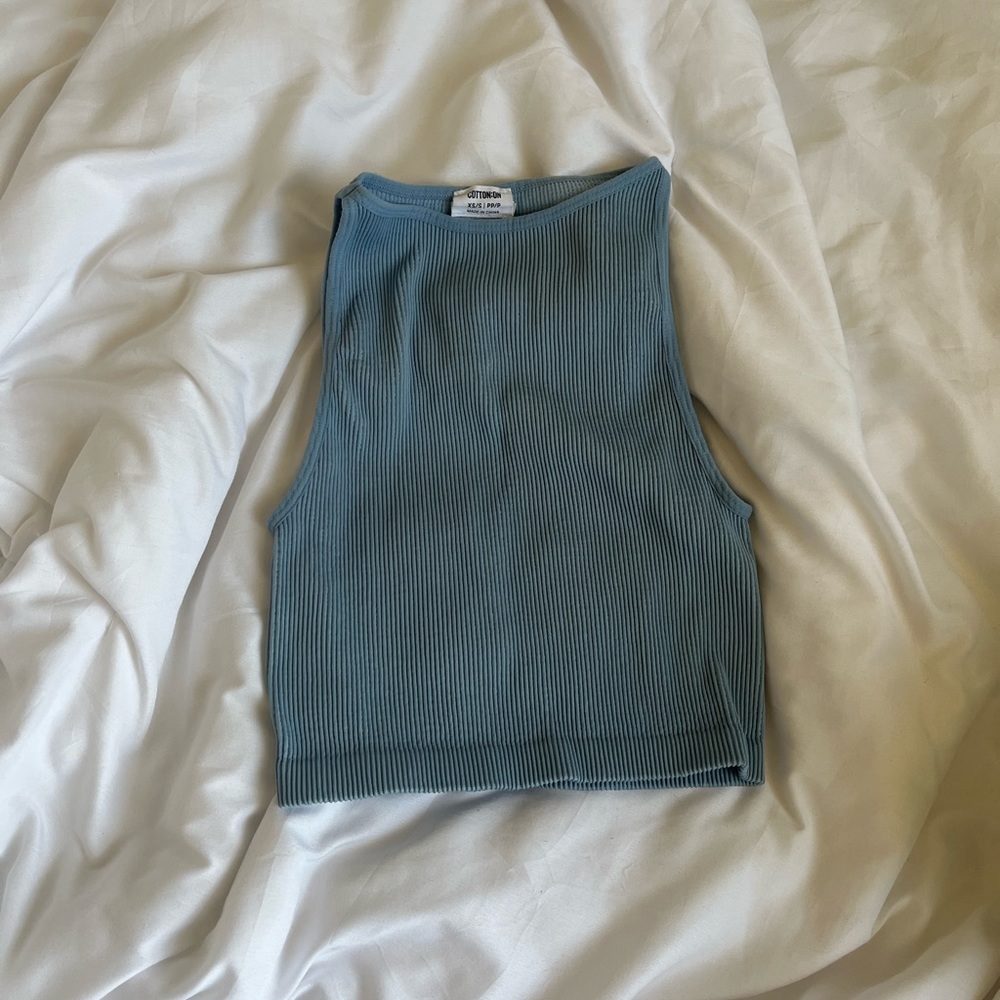 blue ribbed cropped cotton on tank top!
